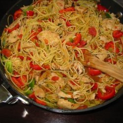 Mexican-Style Pasta With Chicken and Peppers recipe
