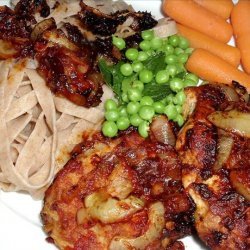 Baked Pork Chops With Onions and Chili Sauce recipe