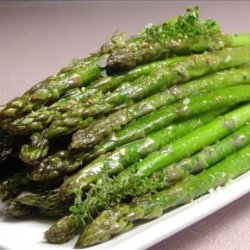 Roasted Asparagus With Garlic and Fresh Thyme recipe