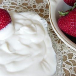 Amaretto Sour Cream Strawberries recipe
