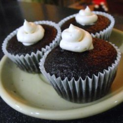 Mimi's Whoopie Pie Filled Chocolate Cupcakes recipe
