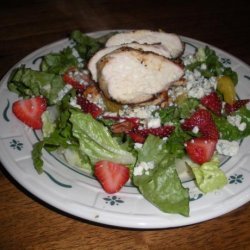 Spinach Salad With Strawberries and Pecans recipe