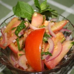 Ww Tomato Salad With Red Onion and Basil 2-Points recipe