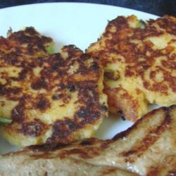 Easy Cheddar Potato Cakes (Made With Instant Potatoes) recipe