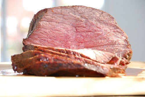 beef, chuck, blade roast, separable lean and fat, trimmed to 1/8 fat, select, cooked, braised usda Nutrition info