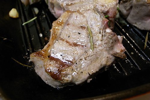 lamb, new zealand, imported, frozen, shoulder, whole (arm and blade), separable lean and fat usda Nutrition info
