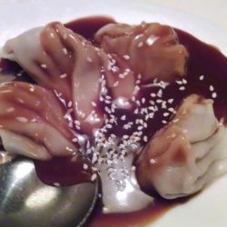 Hunan Dumplings with Peanut Butter Sauce