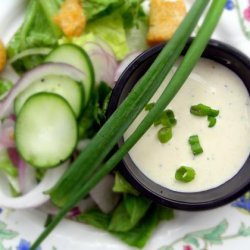 Romaine Salad With a Creamy Dill Dressing