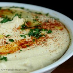 Hummus Bi Tahine - Best Hummus Recipe I've Found yet !