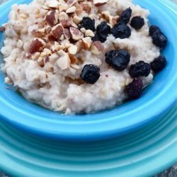 Oats and Almonds Topped With Blueberries (Vegan, Mingau De Aveia