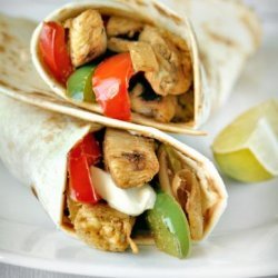 Chicken Fajitas With Lime, Garlic and Bell Peppers