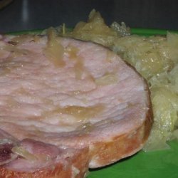 Pork Chops With Sauerkraut and Apple