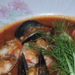 Cioppino (Seafood Soup) With Fennel and Garlic