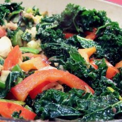 Spicy Garlic Kale With Sauteed Red Peppers
