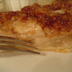 Caramel Crunch Apple Pie