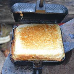 Grilled Cheese Sandwich Pie!