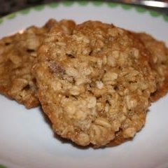 Gran's Crunchy Oatmeal Cookies