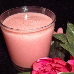 Strawberry Smoothie With Hint of Chocolate