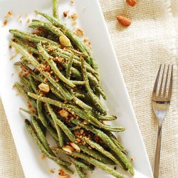 Green Beans with Garlic Almonds