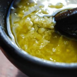 Thum -- Garlic Sauce (Lebanon -- Middle East)