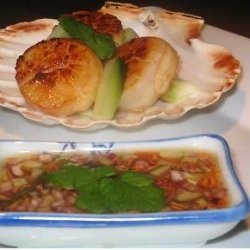 Simple Scallops With Dipping Sauce