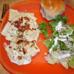 Creamy Chicken and Ravioli With Bacon