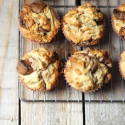 Snickers and Peanut Butter Muffins