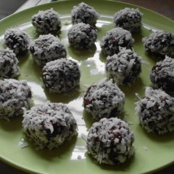 Chia Protein Packed Chocolate Orbs (Raw - Vegan - Healthy!)