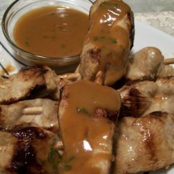 Chicken Skewers With Spicy Peanut Sauce