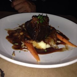 Braised Short Ribs with Red Wine Sauce