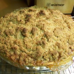 Apple Pie With Oatmeal Crumble Topping