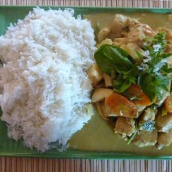 Gaeng Keow Wan Gai - Thai Green Curry Chicken
