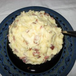 Mashed Potatoes With Garlic and Bacon