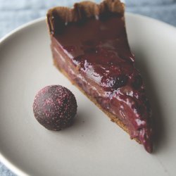Cranberry Dark Chocolate Pie