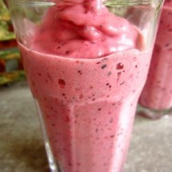 Thick Mixed Berry Smoothie