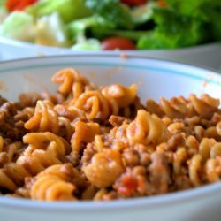 Rotini Pasta with Beef and Tomatoes