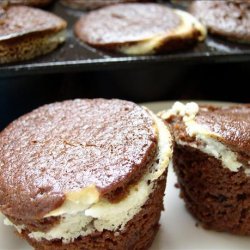 Low-Fat Chocolate Cheesecake Muffins