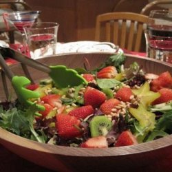 Strawberry and Spinach Salad with Sweet French Dressing