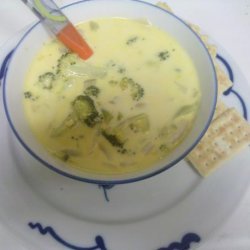 Broccoli Cheese Quinoa Soup