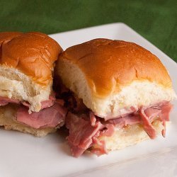 Roast Beef Party Sandwiches