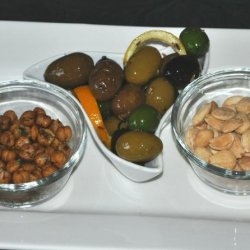 Trio of Spanish Nibbles:  Olives, Almonds & Chickpeas