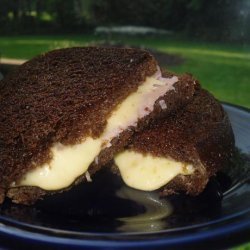 Grilled Gouda Cheese Sandwiches With Smoked Ham and Pumpernickel