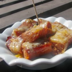 Linguica Con Queso (Cheese-Grilled Sausage)