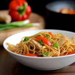 Quick and Easy Chicken Chow Mein