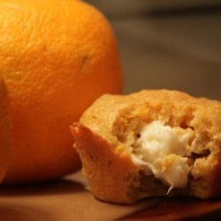 Carrot Cake Muffins With Cheesecake Filling (Lite)