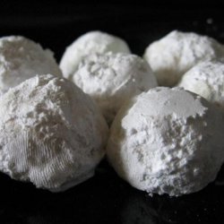 Amaretto Snowballs