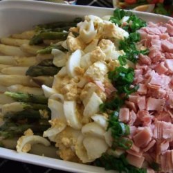 Asparagus With Ham and Eggs