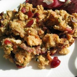 Simple Cranberry and Toasted Walnut Stuffing