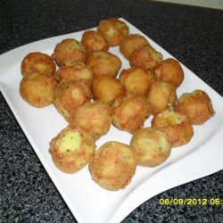 Batata Vada (Potato Balls in a Gram Flour Crust)