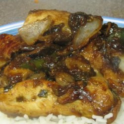 Chicken With Mushrooms (Moo Goo Gai Pin)